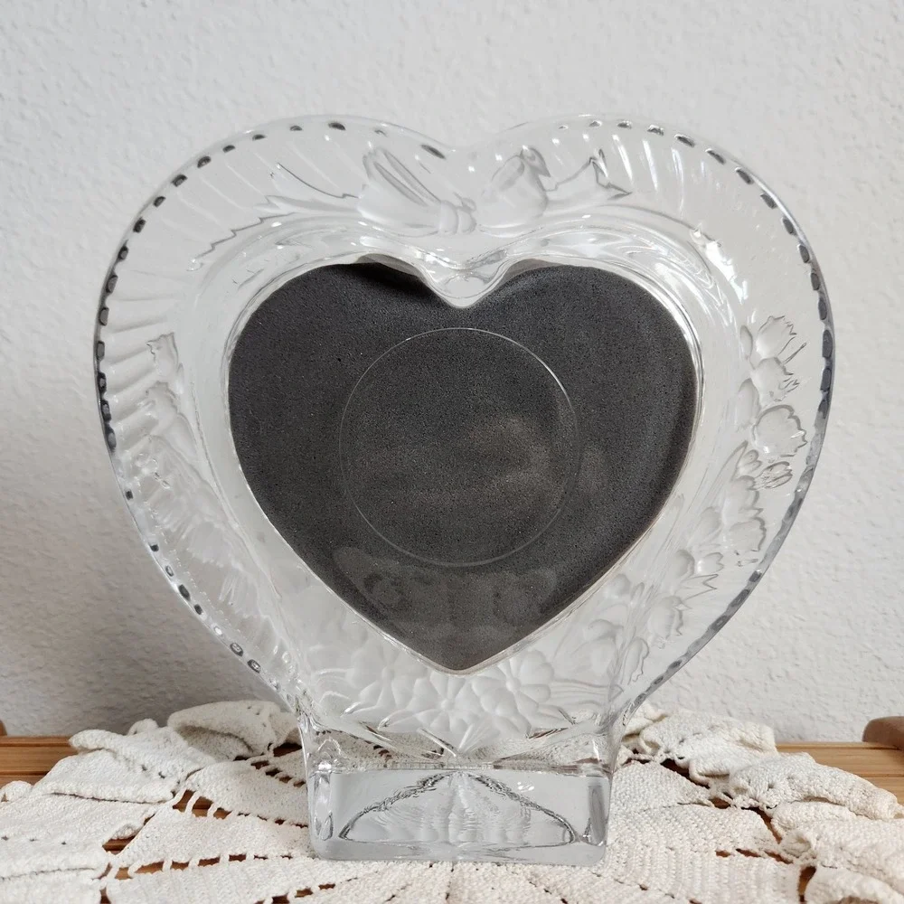 VTG Cottagecore Studio Nova Japan Crystal Picture Frosted Flowers Heart Shape